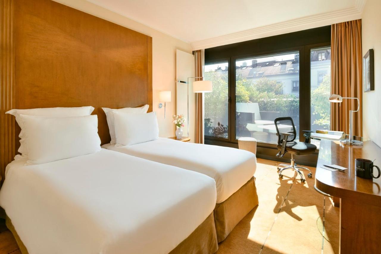 Classic Terrace Room,1289237749:JPEG