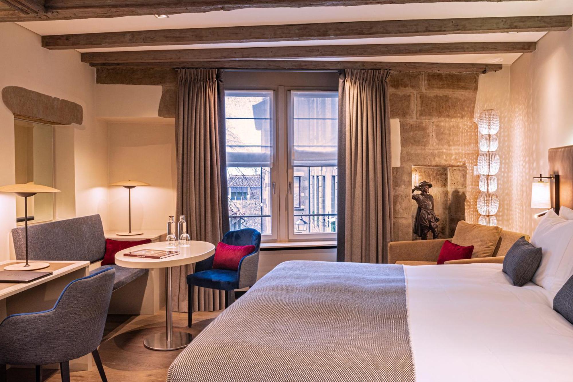Prestige Room,1516392685:JPEG