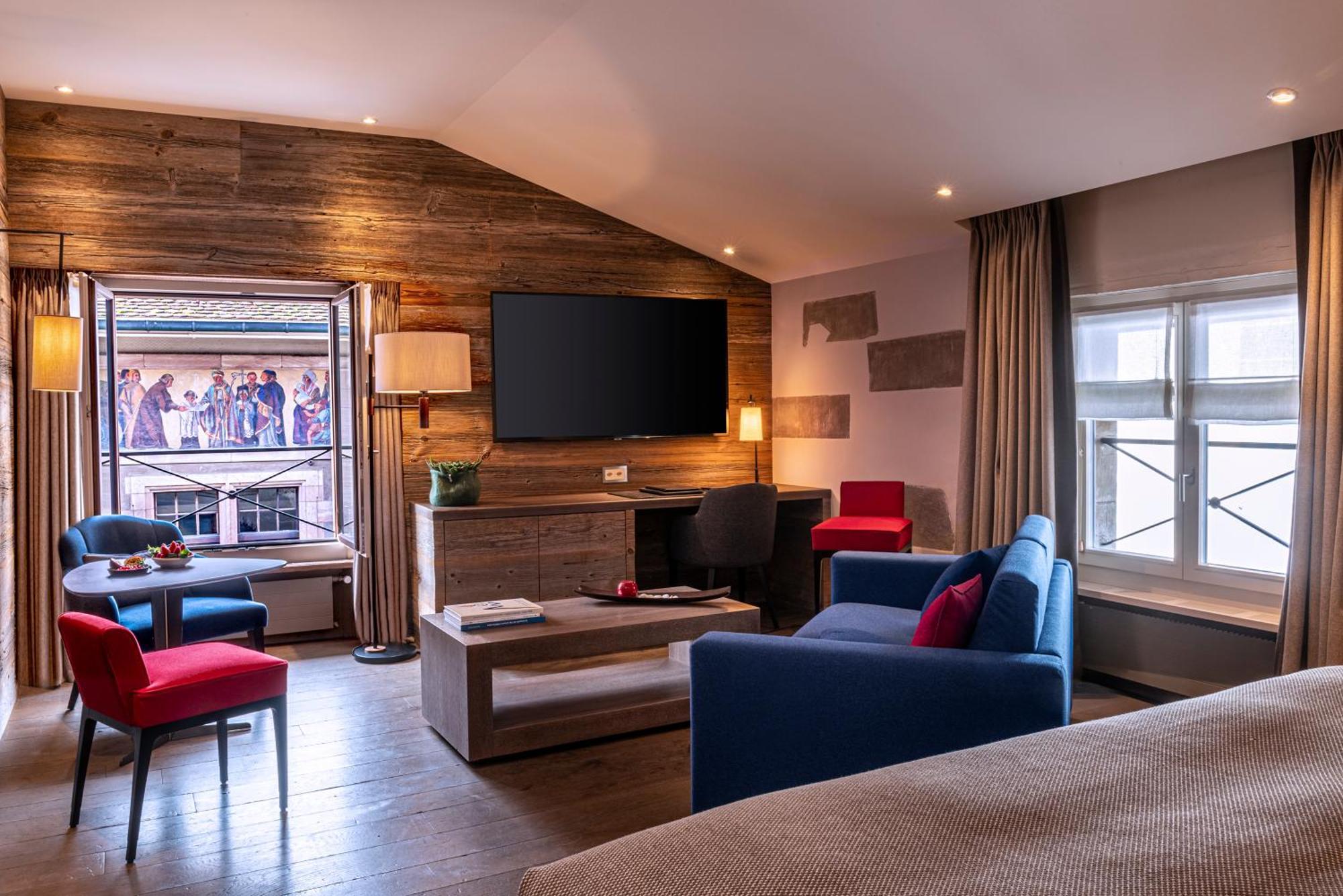 Junior Suite,1516392517:JPEG